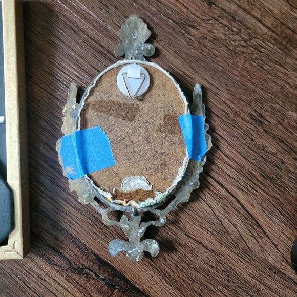 Vintage Lot of 2 embroidered / Cross stitch florals in frames small art Cottage - Picture 7 of 13